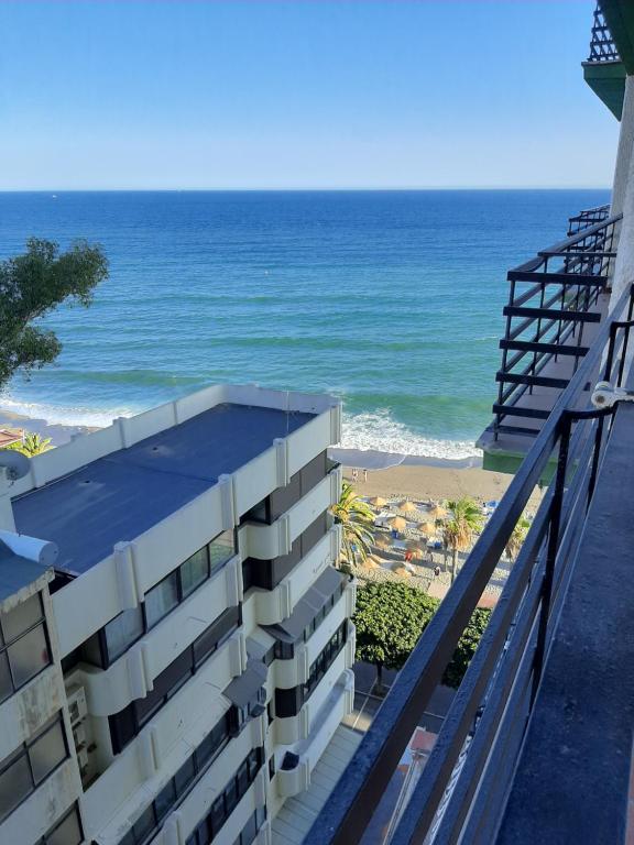 Apartamento en primera línea de playa B Centro de Marbella - 3