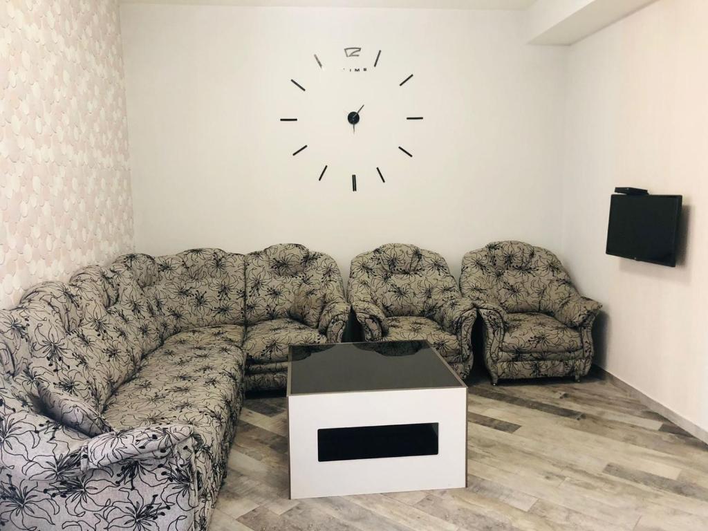 Apartment in Yerevan on KHORENATSI Street, Jerevan