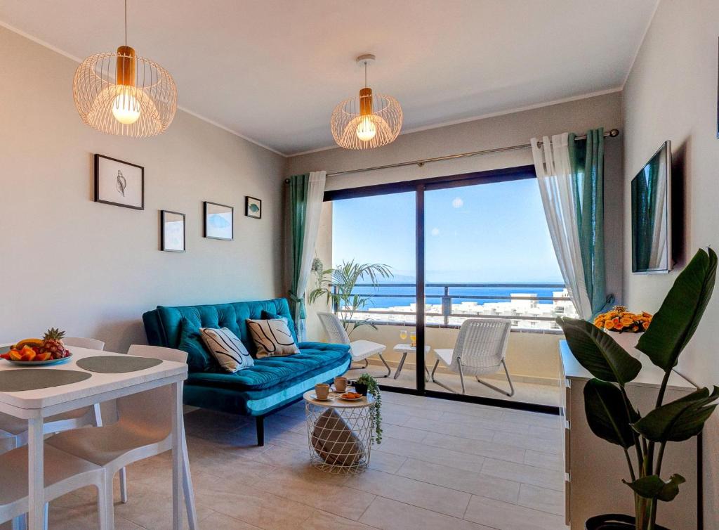 Paradise View Family Apartment by AltamarHomes - 1