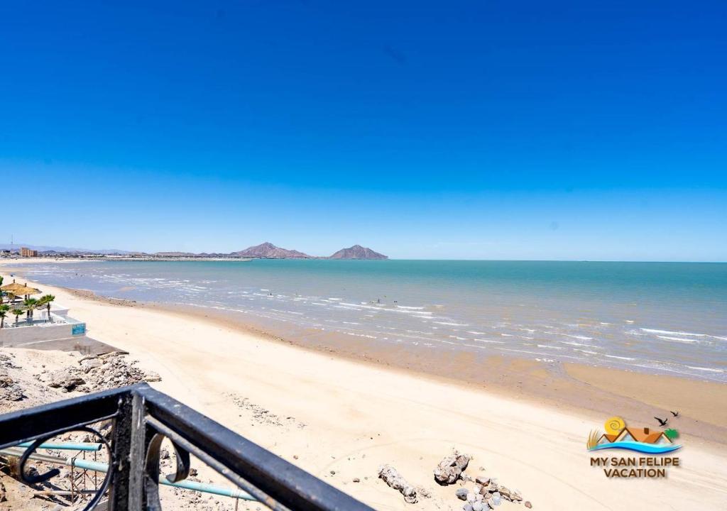 Casa Palmas - Beachfront San Felipe Vacation Rental House - 2