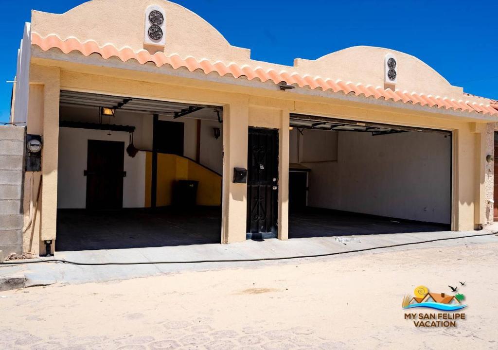 Casa Palmas - Beachfront San Felipe Vacation Rental House - 4