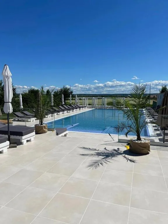 Hotel Goya Boutique, hotel v destinaci Târgu Jiu