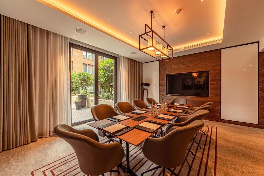 Tárgyalóterem/bálterem