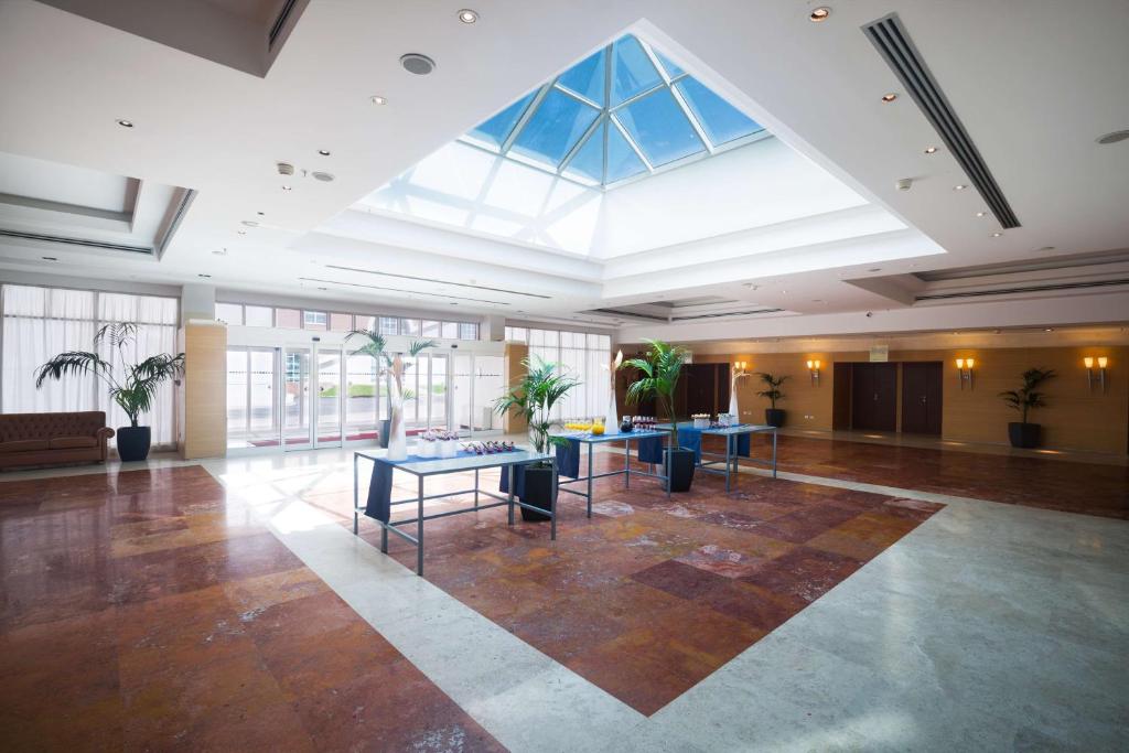 Tárgyalóterem/bálterem