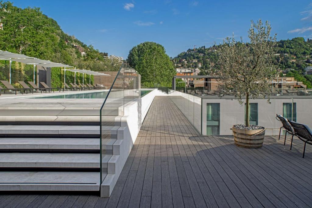Como Hilton Lake Como exterior