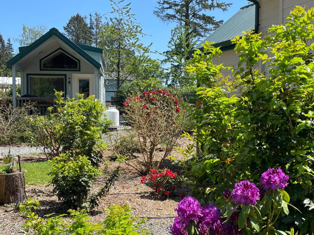 Sheltered Nook On Tillamook Bay
