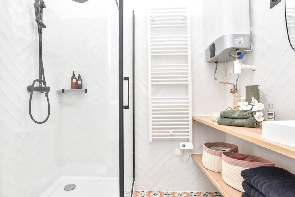Charming Flat in Montmartre - Imhost - 5