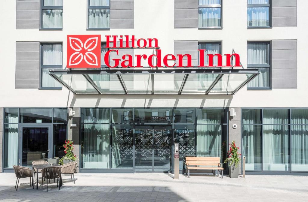 Hilton Garden Inn Munich City West - 4