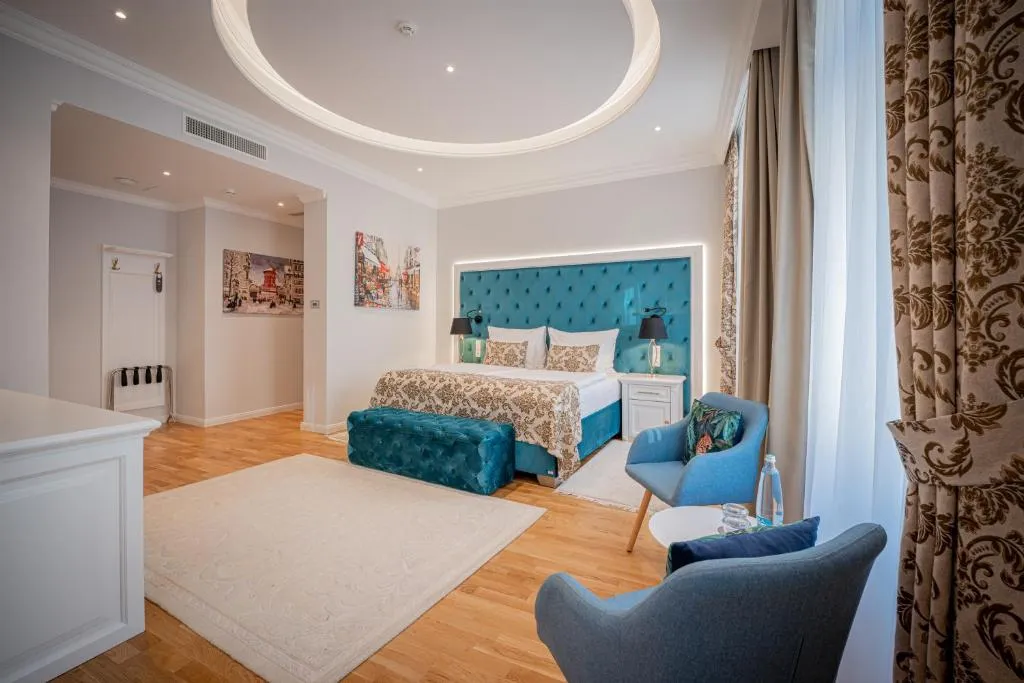 Golden Key Boutique Hotel，位于卡罗维发利的酒店