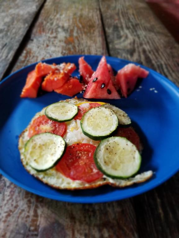 Comida y bebida