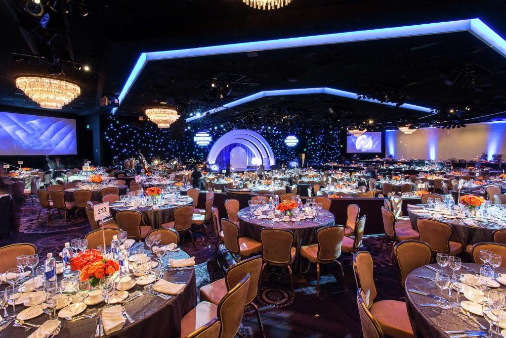 Tárgyalóterem/bálterem