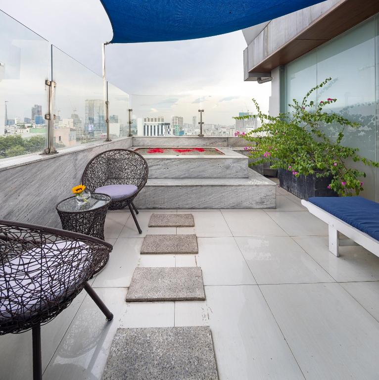 อ่างแช่น้ำร้อนกลางแจ้ง