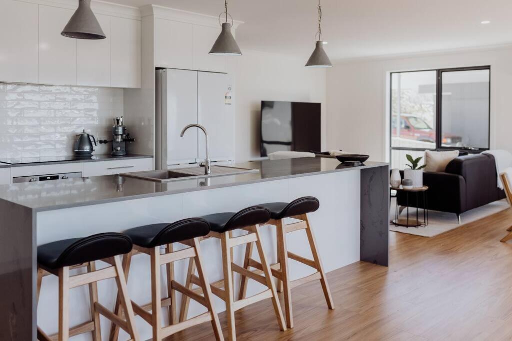 Anchored@Bicheno - Ohmyview!, Bicheno