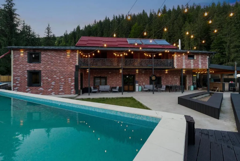 Transylvania House, hotel ad Arieşeni