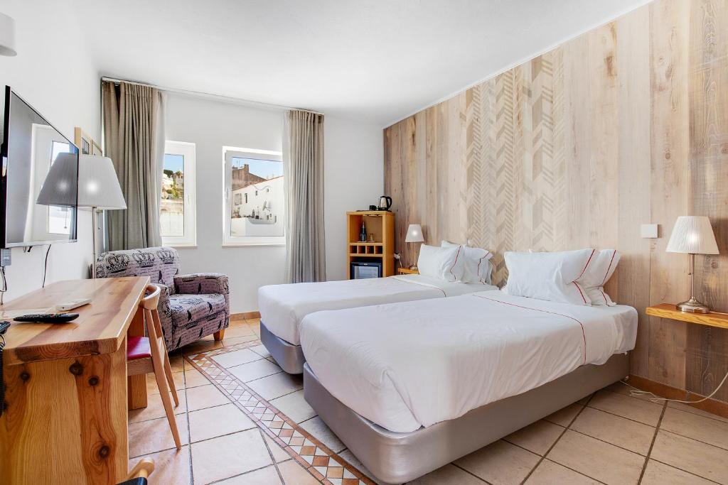 Hotel Carvoeiro Plaza photo