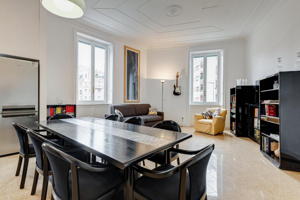 BMGA l Elegant Four-Room Apt for 8 Guests in Prati - 1