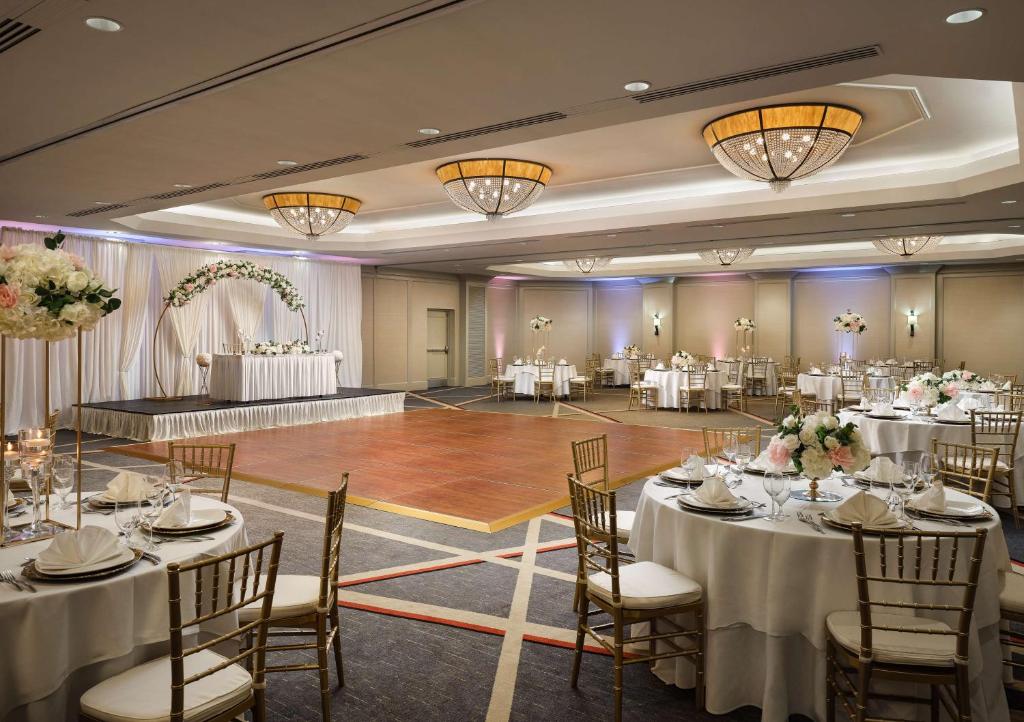 Hilton Arlington 호텔 이미지 1