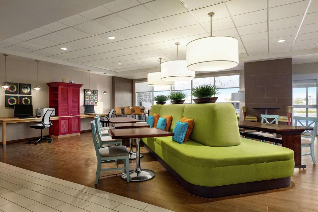 Home2 Suites by Hilton San Angelo フロント・ロビー