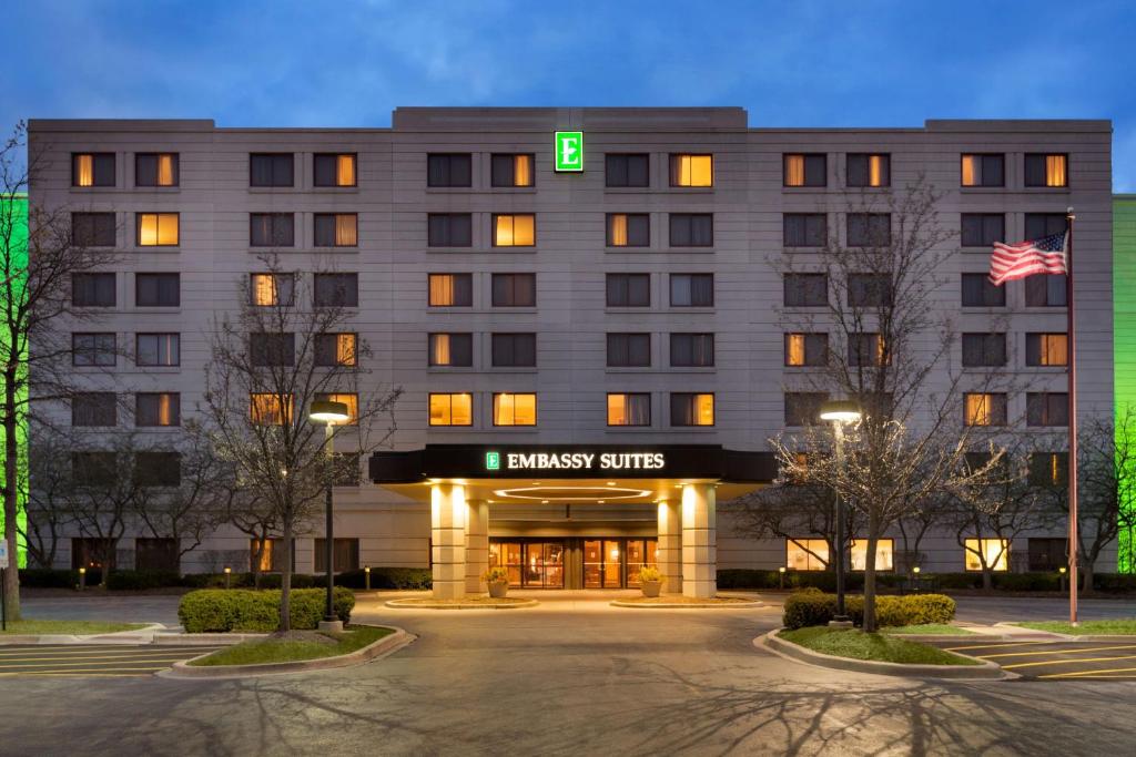 Exterior view, Embassy Suites by Hilton Chicago North Shore Deerfield in Deerfield (IL)