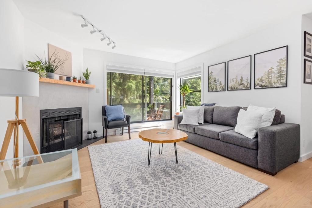 Powderview 12 by Whistler Premier, Whistler