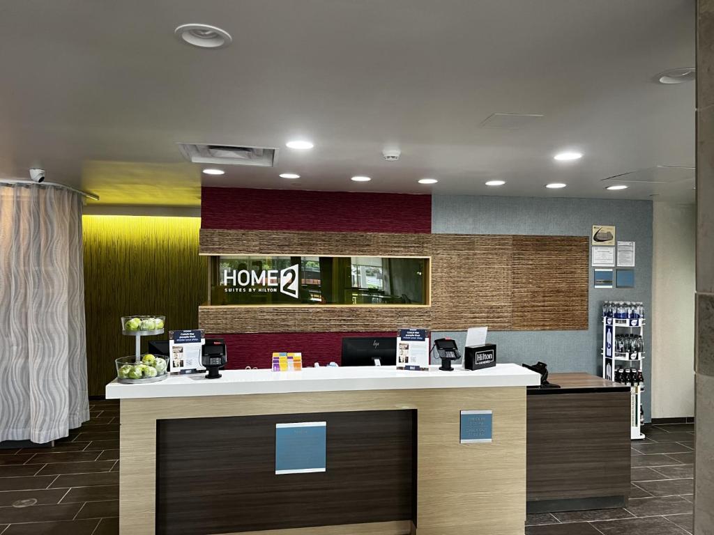 Home2 Suites by Hilton Hinesville フロント・ロビー