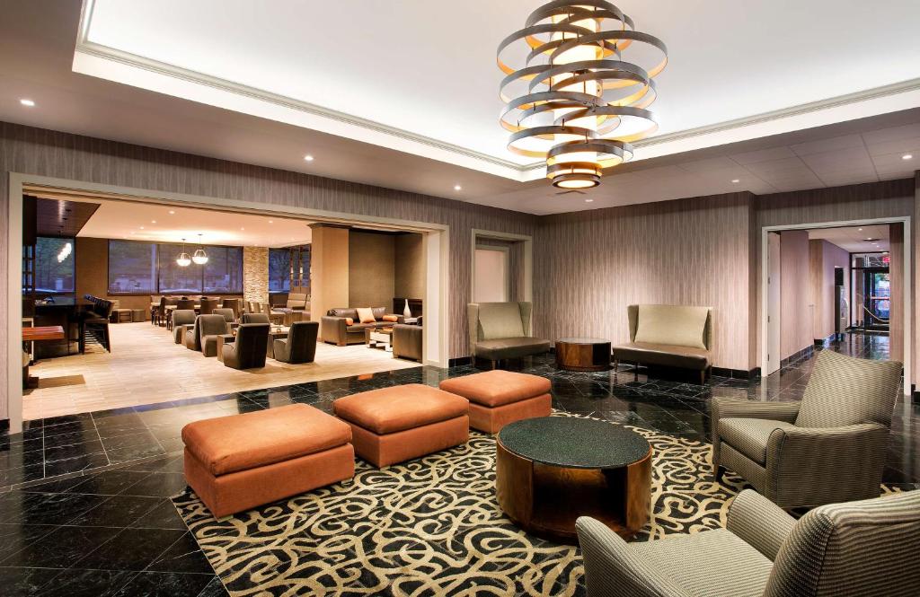 DoubleTree by Hilton Hotel & Suites Jersey City, Jersey City