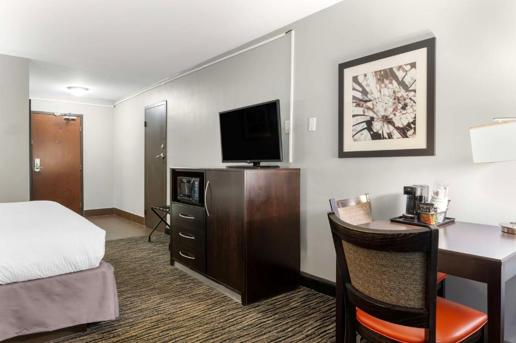 Best Western University Inn at Valparaiso photo