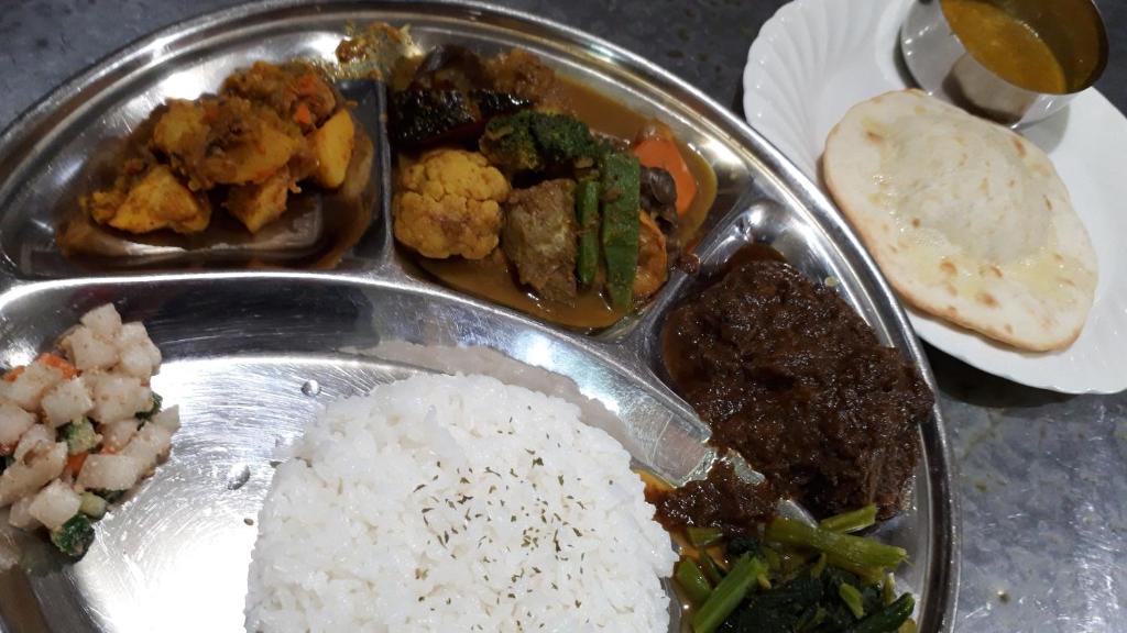 طعام و مشروبات