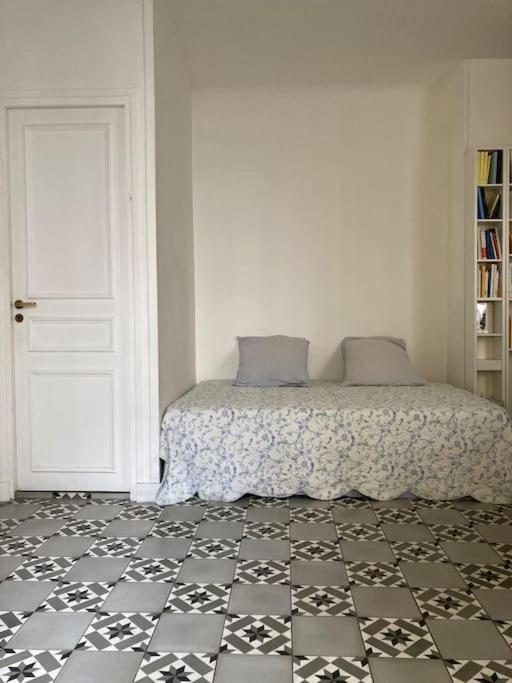 Charming apartment in the historic center of Paris - 3
