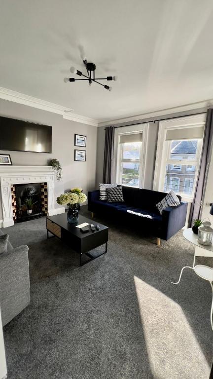 The King's Tower, Whitehead