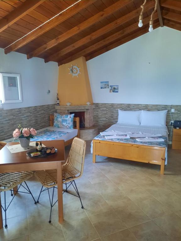 Avgoustos Beach House photo
