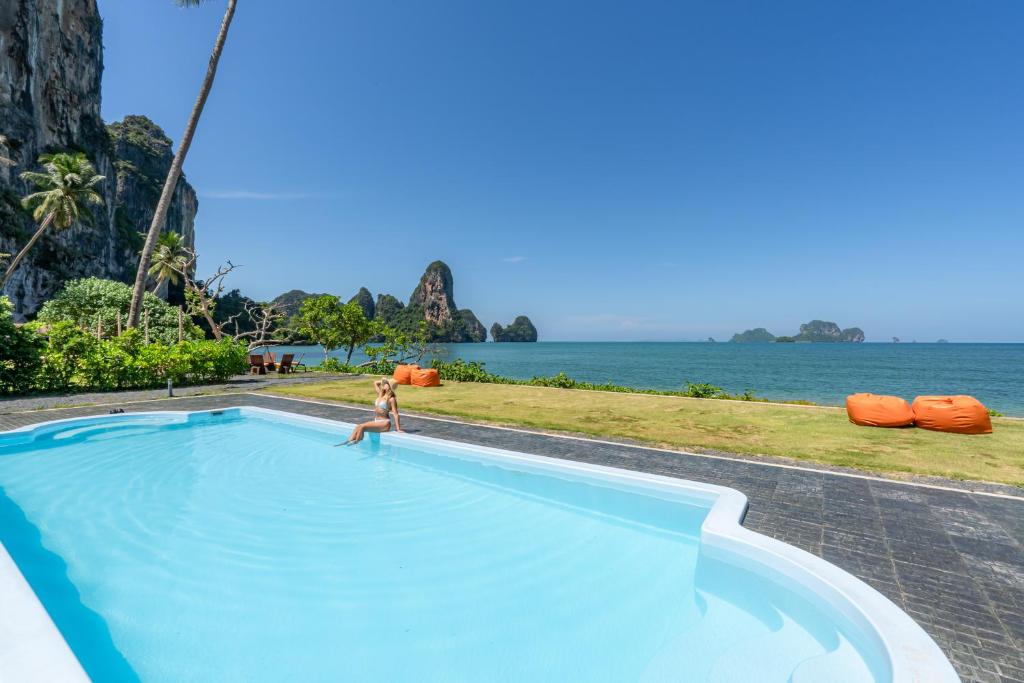 tinidee-hideaway-tonsai-beach-krabi-hotel-deals-photos-reviews