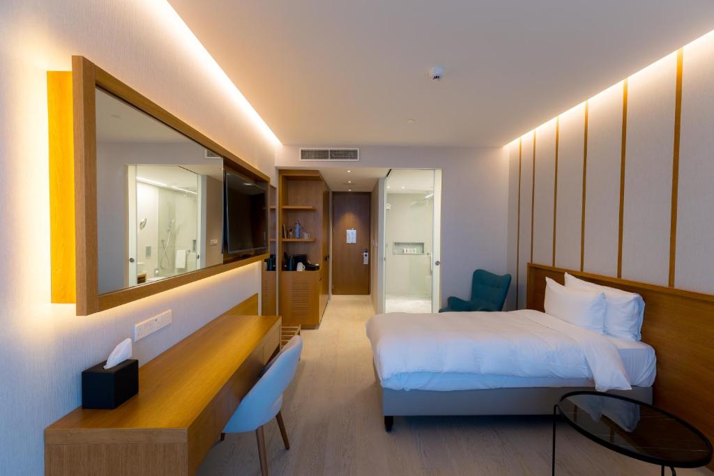 Radisson Beach Resort Larnaca photo