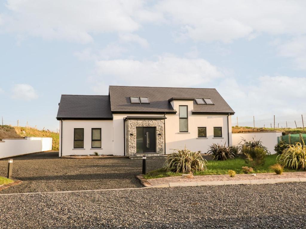 The Beachhouse, Cashel Hill