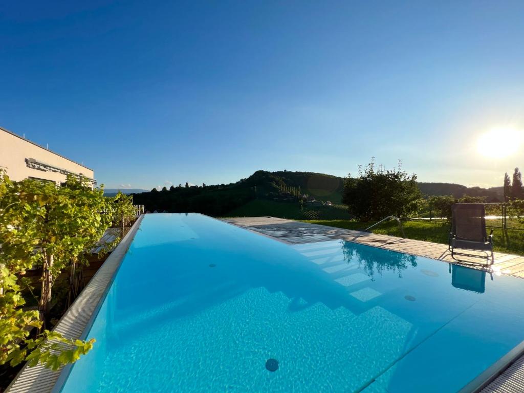 An der Lage, Spielfeld