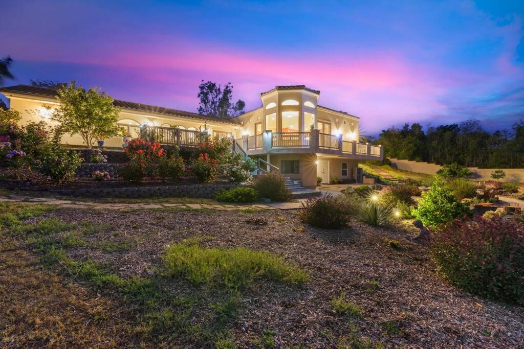 Escondido Villa w Movie Theater Garden GameRoom