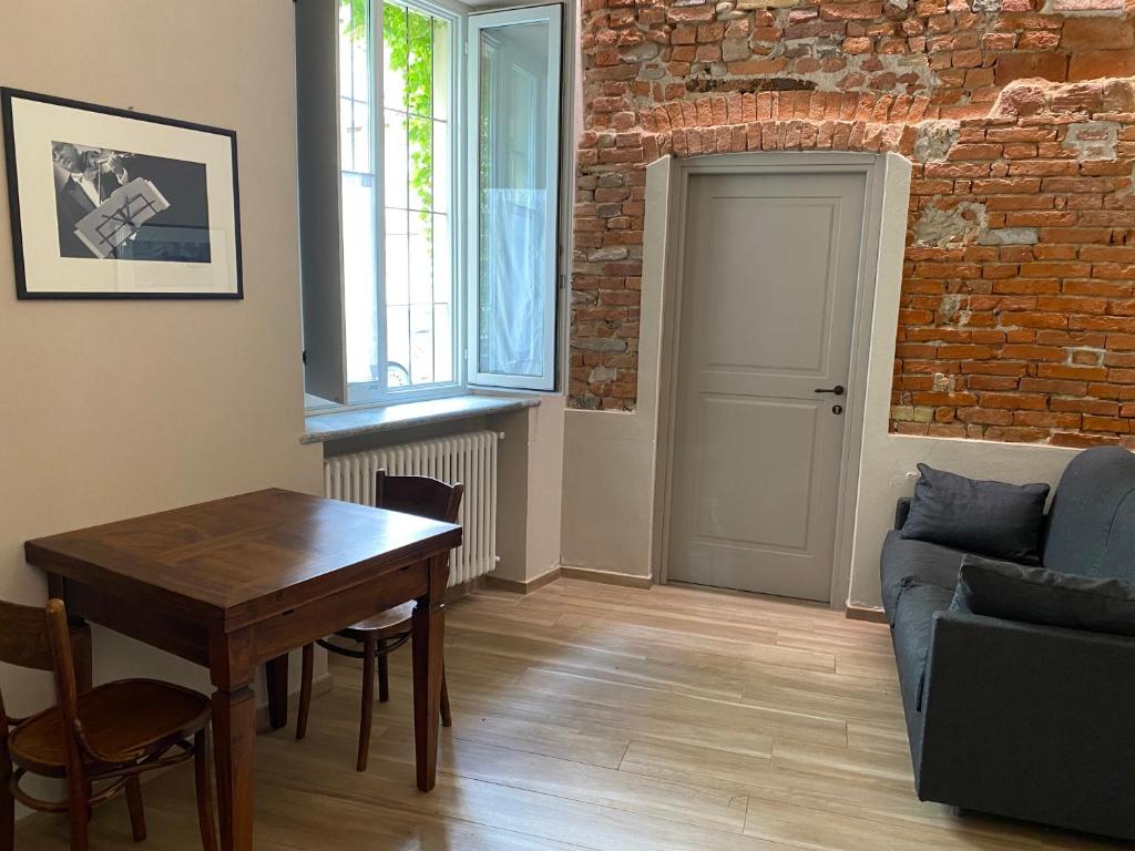 Vicolo San Giuseppe 8A e 8B, Alba