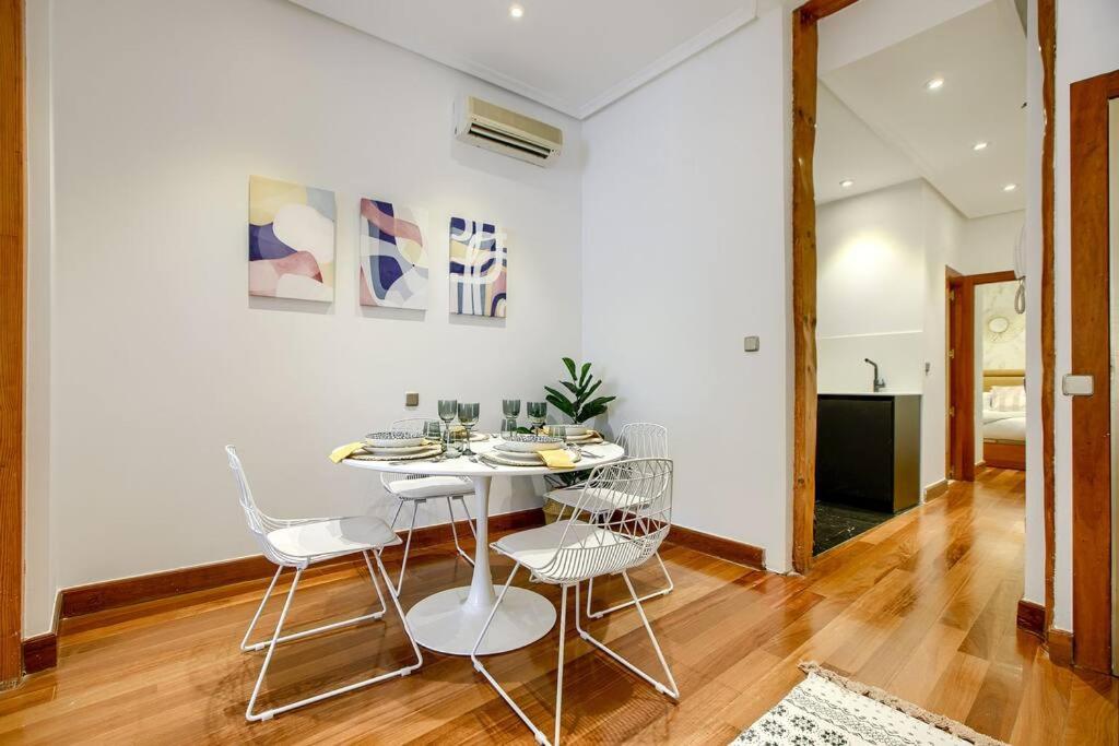 Central flat in the best location-COMEN-2-DE - 4