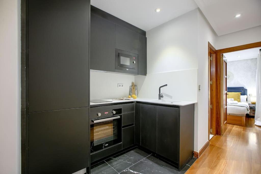 Authentic apartment in Madrid-COMENDA-1-DE - 3