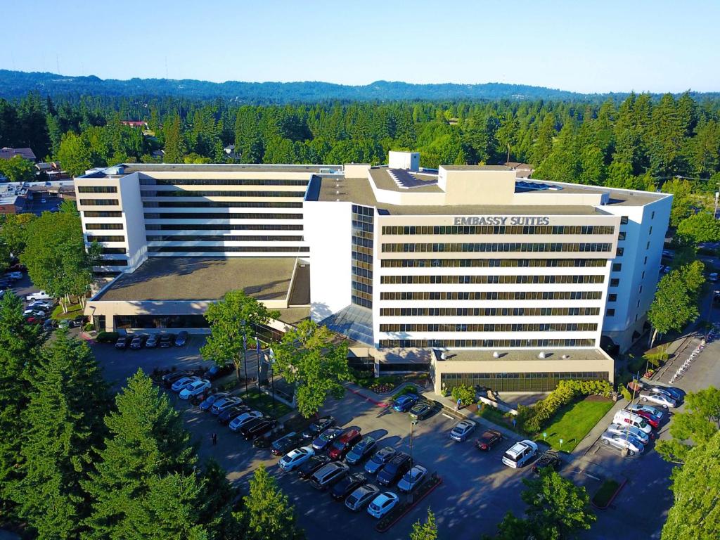 Embassy Suites by Hilton Portland Washington Square photo
