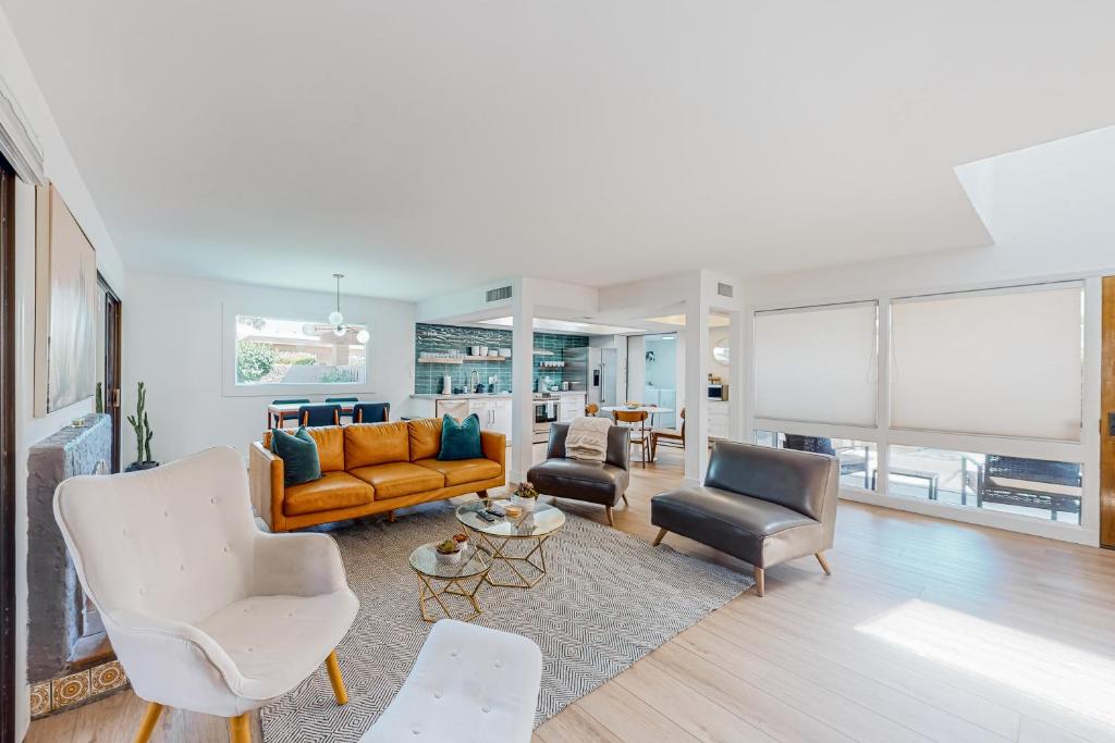 Sunshine Time, Scottsdale