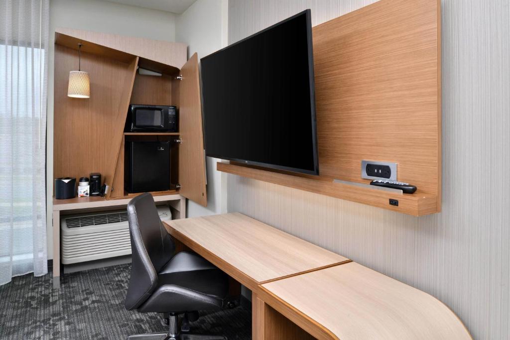 Courtyard by Marriott Charlotte Steele Creek photo