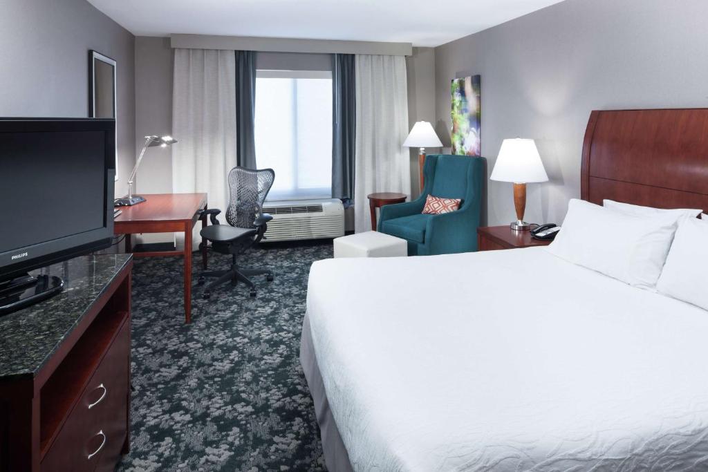 Hilton Garden Inn Naperville Warrenville photo