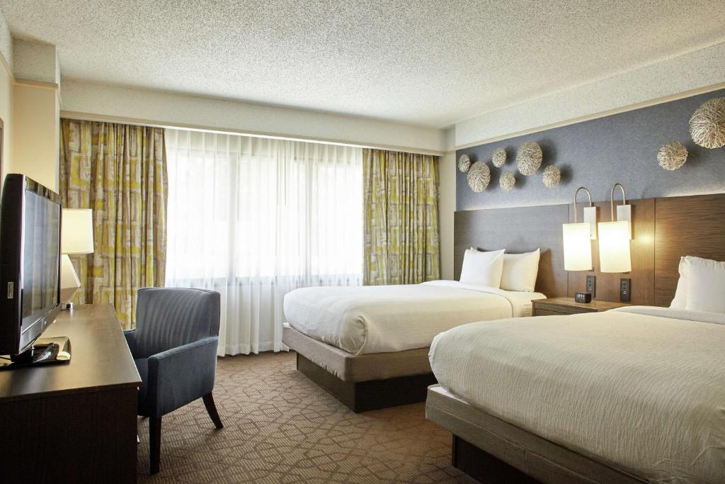 Atlanta Embassy Suites by Hilton Atlanta Galleria room
