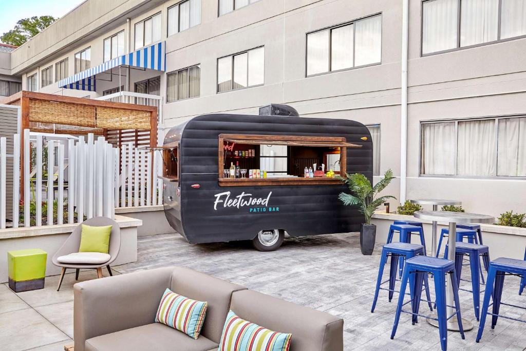 ダブルツリー スイーツ バイ ヒルトン ホテル ナッシュビル エアポート (DoubleTree Suites by Hilton Hotel Nashville Airport) 館内設備