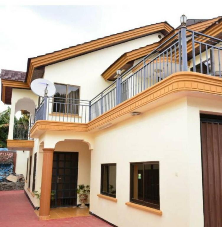Molo Meru Home — Hotel in Arusha