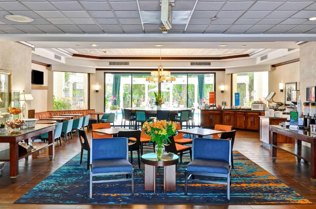 Food and beverages, Hampton Inn Boca Raton in Boca Raton (FL)