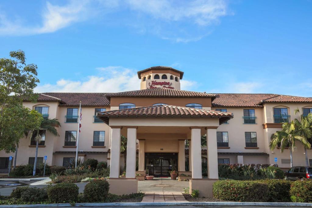 Hampton Inn and Suites Camarillo photo