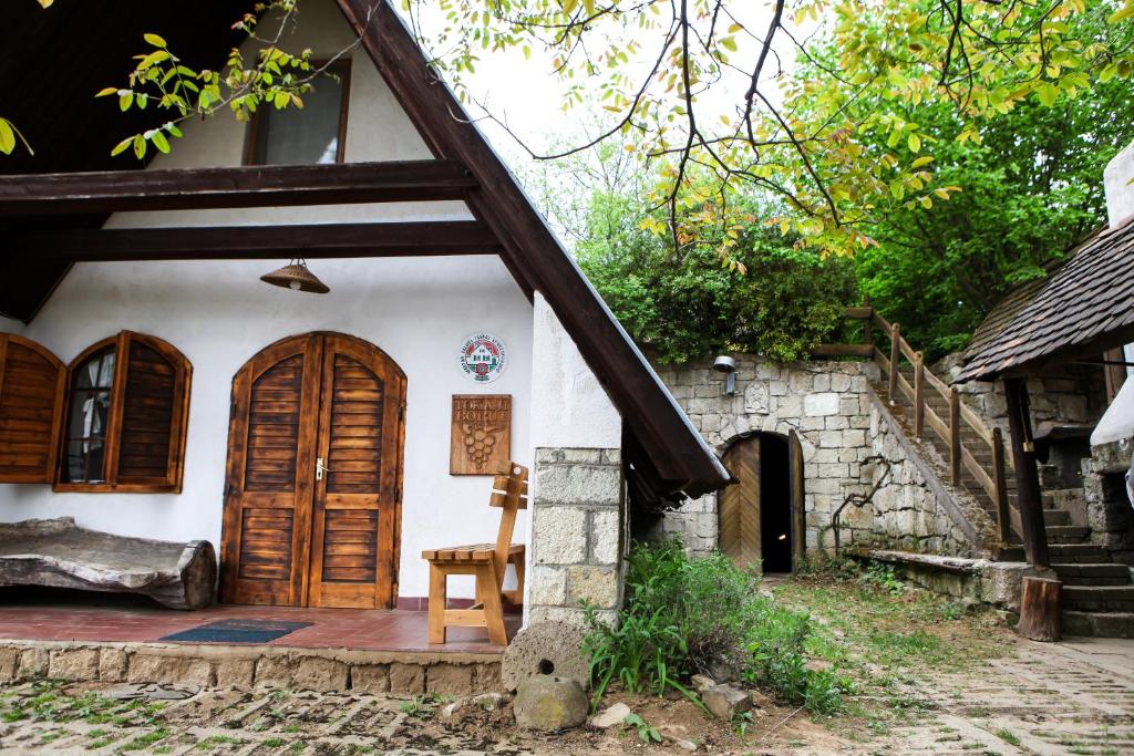 Myrtus Pince es Vendeghaz — Hotel in Tarcal