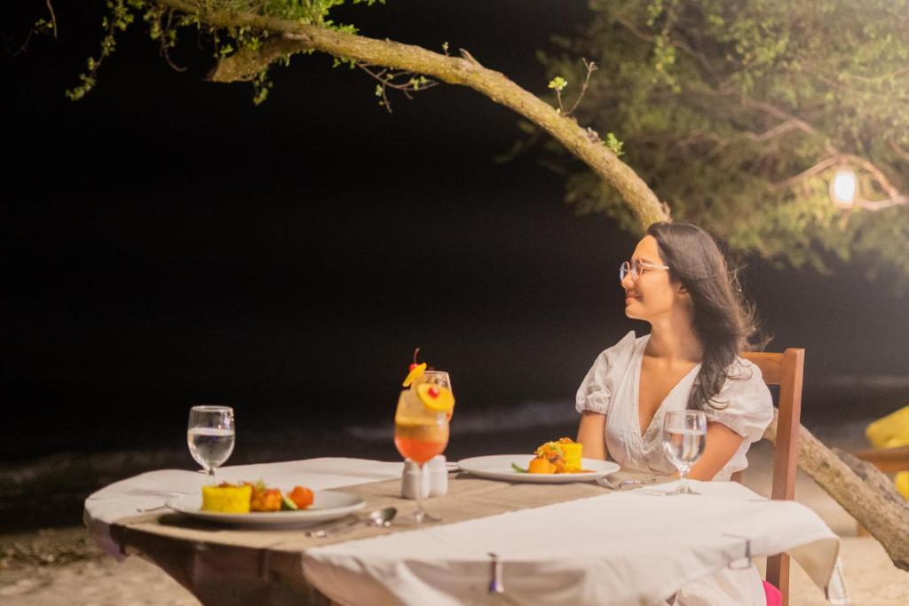 Royal Regantris Trawangan